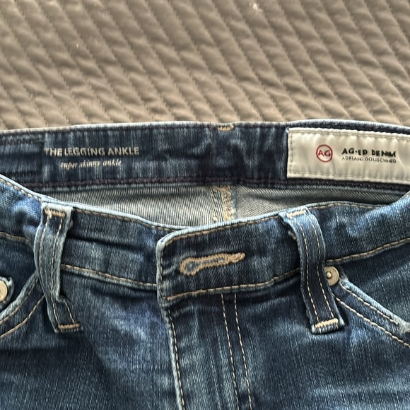 Woman’s AG skinny jeans - Picture 2 of 10